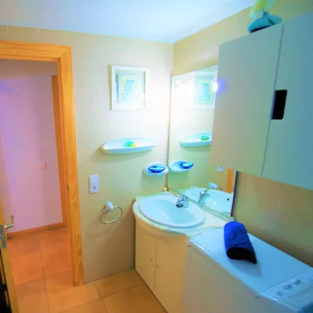 Apartamento V&v Lloret - Blau Con Piscina Comunitaria, Parking, Aire Acondicionado Sólo Familias! *